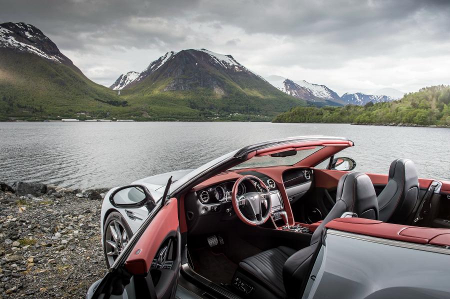  Bentley Continental GT V8 S Convertible 2015 года  (фото 10 из 17)